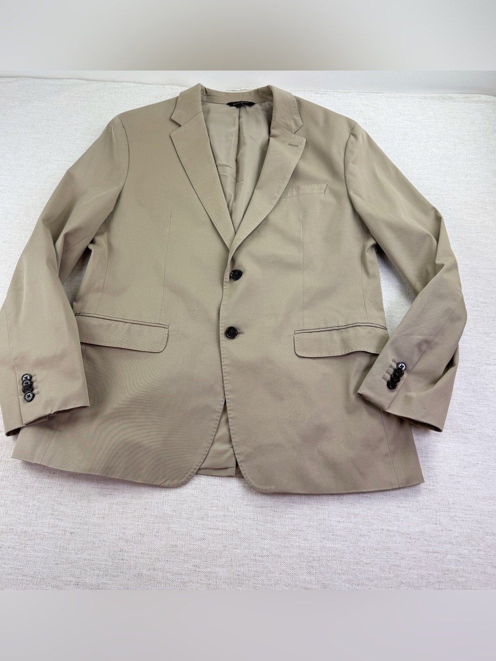 Banana Republic Men's 44R Two-Button chino Sport Coat in tan slim fit stretch